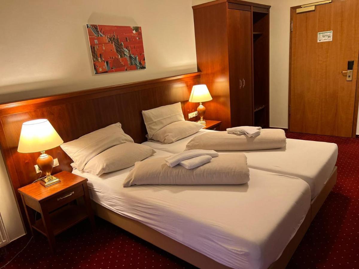 Hotel Hanseatischer Hof Lübeck Kültér fotó