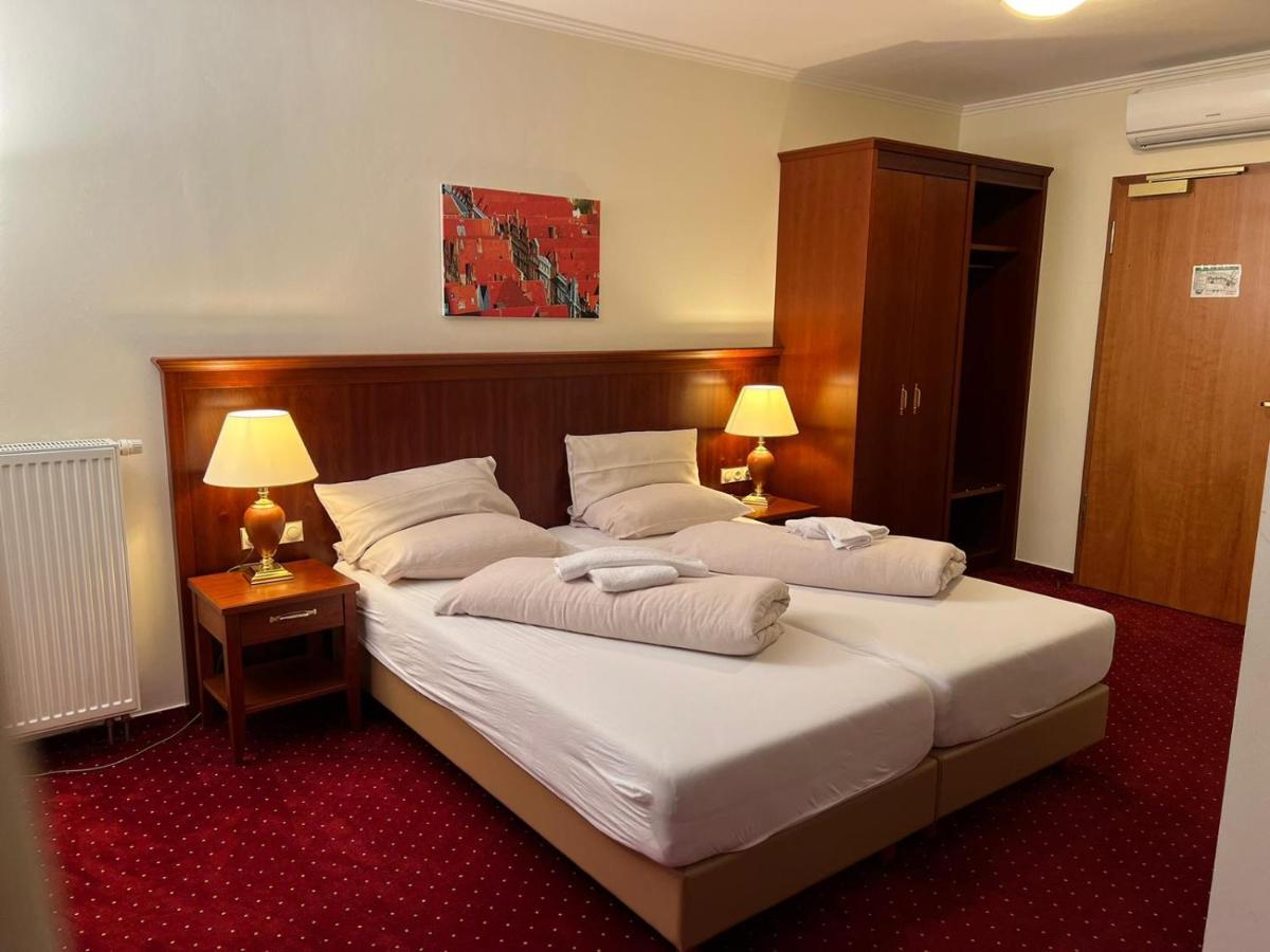 Hotel Hanseatischer Hof Lübeck Kültér fotó